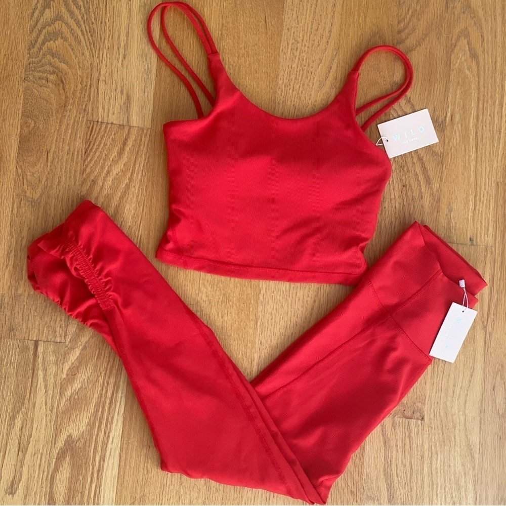 Wilo Red Leggings and Crop Top Set Small